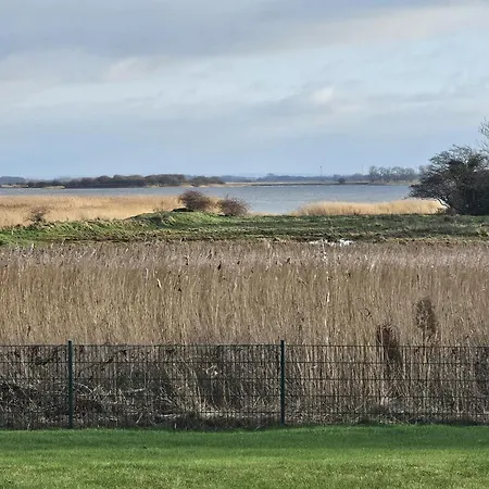 Prázdninový dům Grosses In Traumhafter Lage Mit Seeblick Erholung Garantiert *