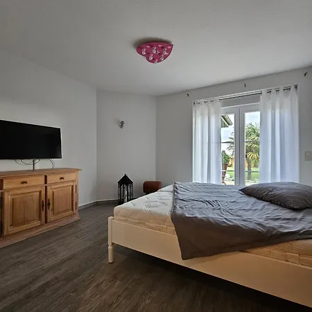 Prázdninový dům Grosses In Traumhafter Lage Mit Seeblick Erholung Garantiert